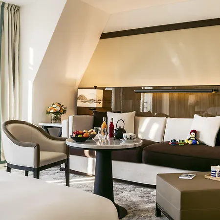 Hyatt Madeleine Hotel 5*