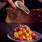 Hyatt Madeleine Hotel 5*
