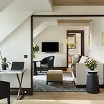 Hyatt Madeleine Hotel