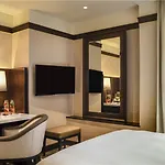 Hyatt Madeleine Отель 5*