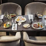 Hyatt Madeleine Отель Париж