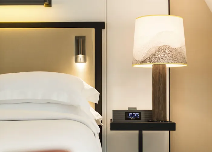 Hotel Hyatt Madeleine 5*