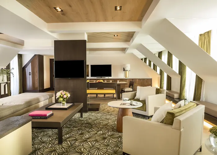 Hyatt Madeleine Hotel