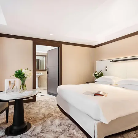 Hyatt Madeleine Hotel